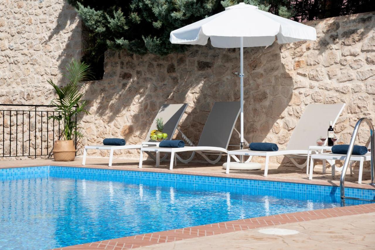 Villa Kermes Heated Pool Kournás Eksteriør billede